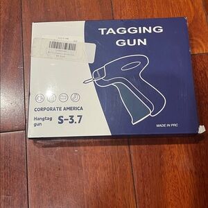 Price Corporate America Tagging Gun S-3.7